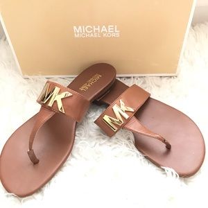Micheal Kors Thong Sandal